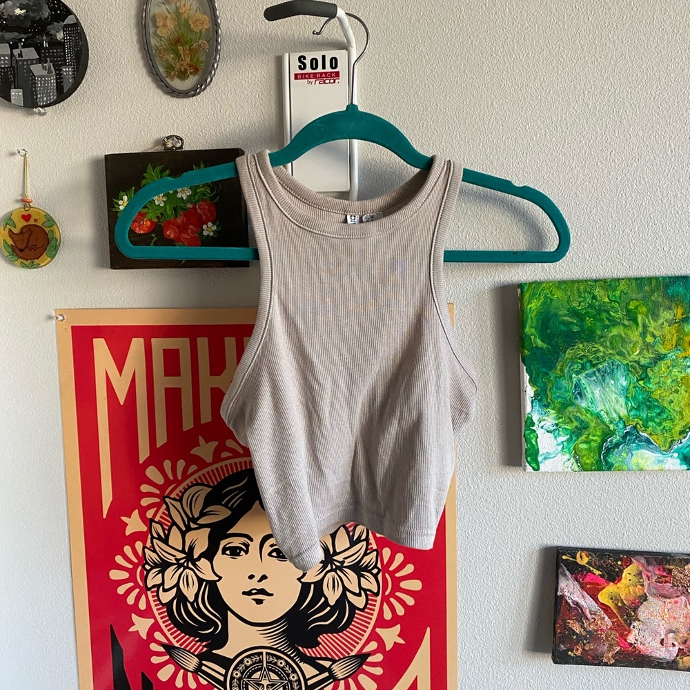 ✨ H&M Divided Basic Tank Top ✨